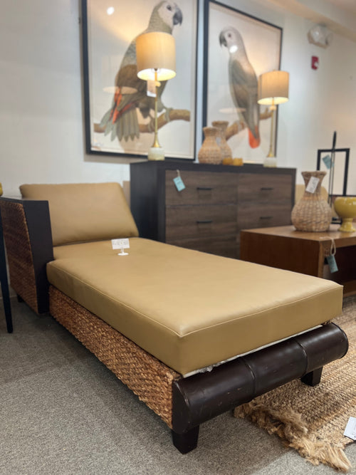 Chaise Lounge