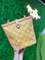 Dooney & Bourke Hand Bag