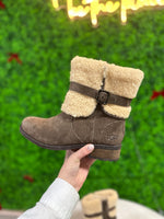 UGG Size 8 Boots