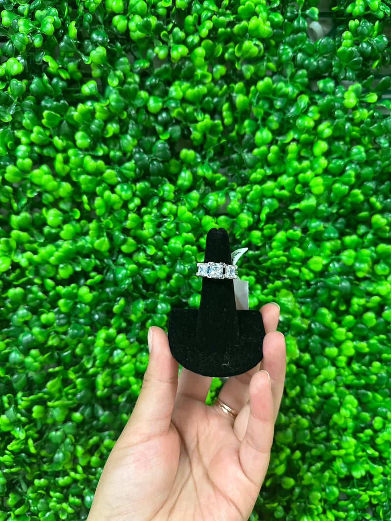 Size 6 Ring