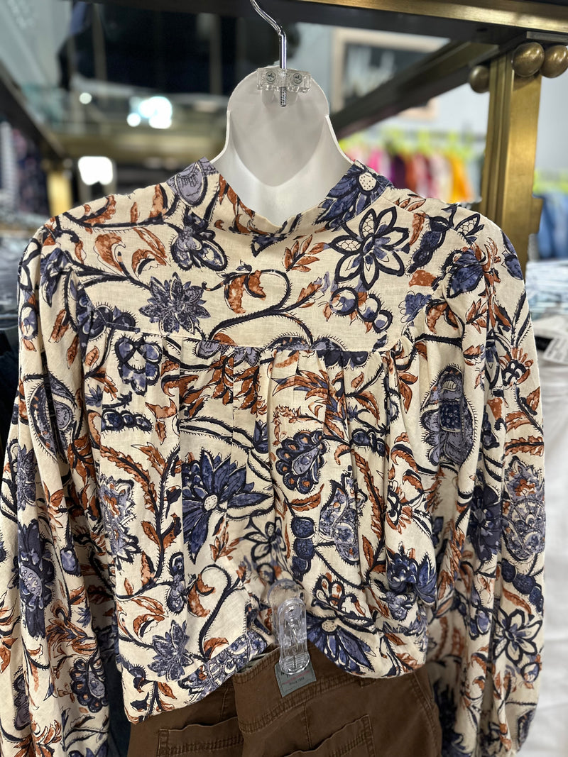 Nicole Miller Size M Top
