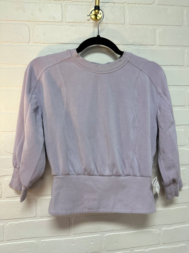 Lululemon Size 4 Top