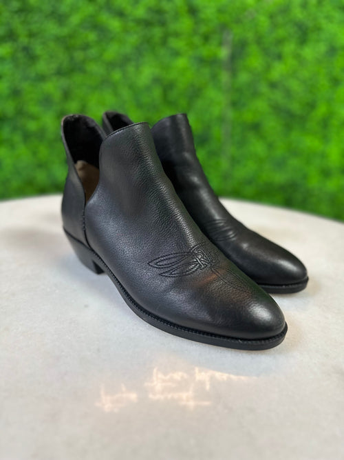 Ralph Lauren Size 8.5 Booties