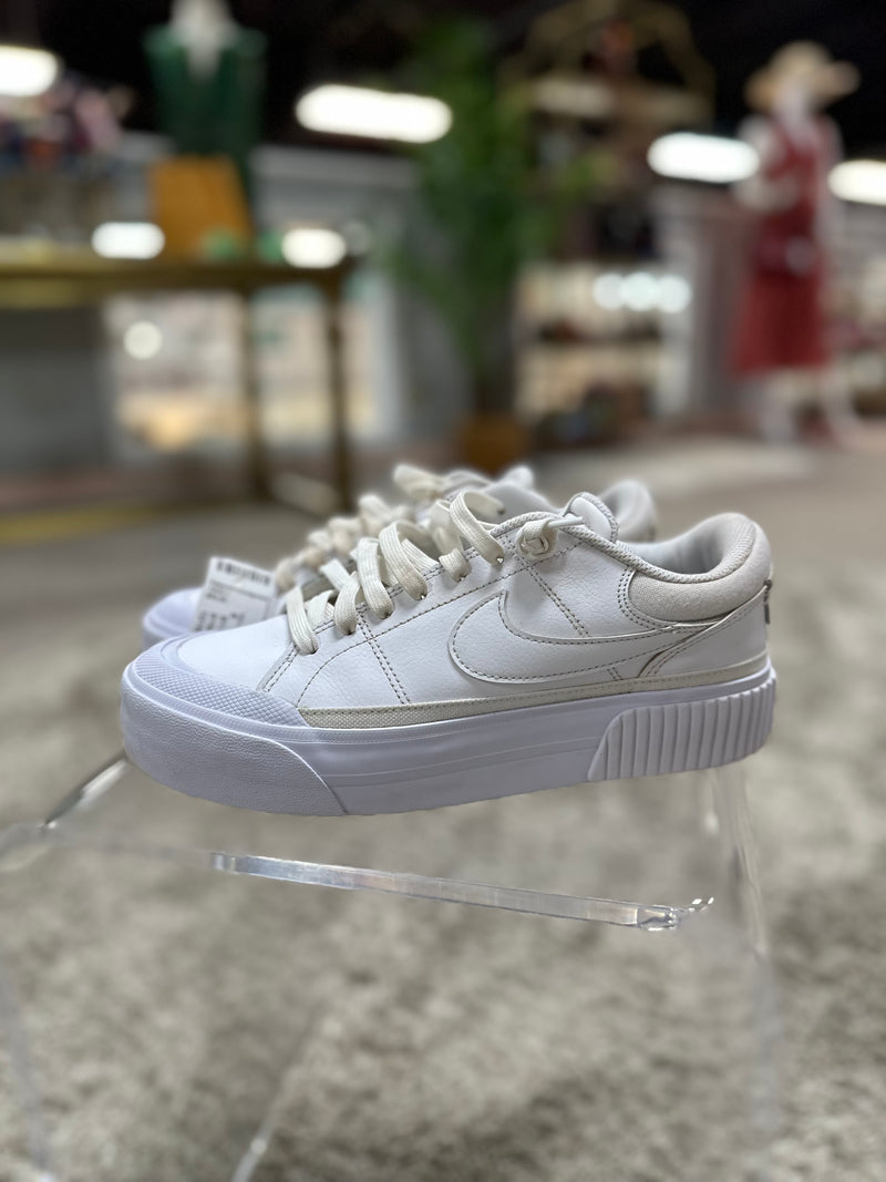 Nike Size 8 Shoes
