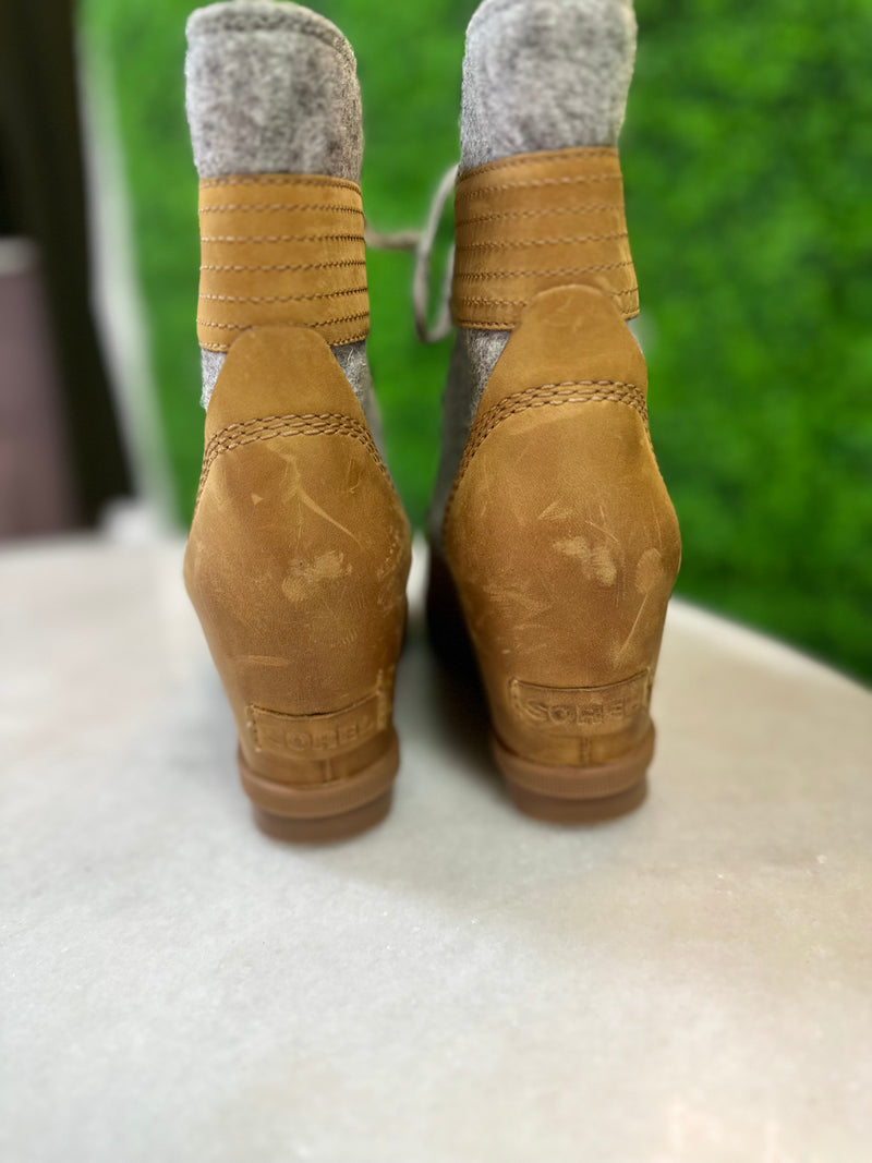 Sorel Size 8.5 Boots
