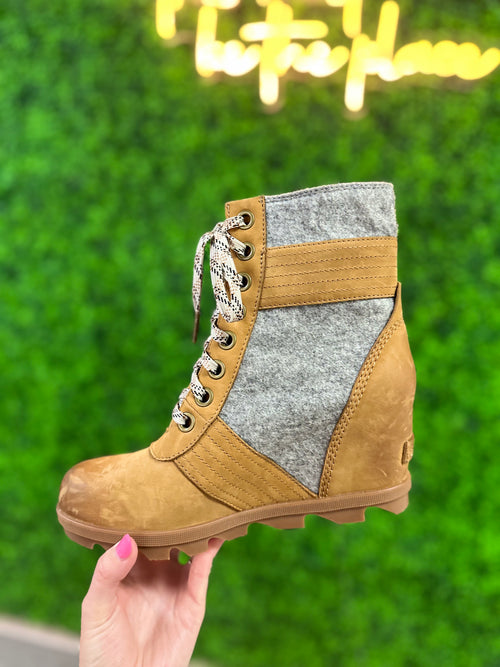 Sorel Size 8.5 Boots