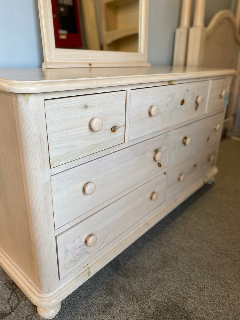 Thomasville Dresser + Mirror