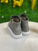 Vaneli Size 8.5 Shoes