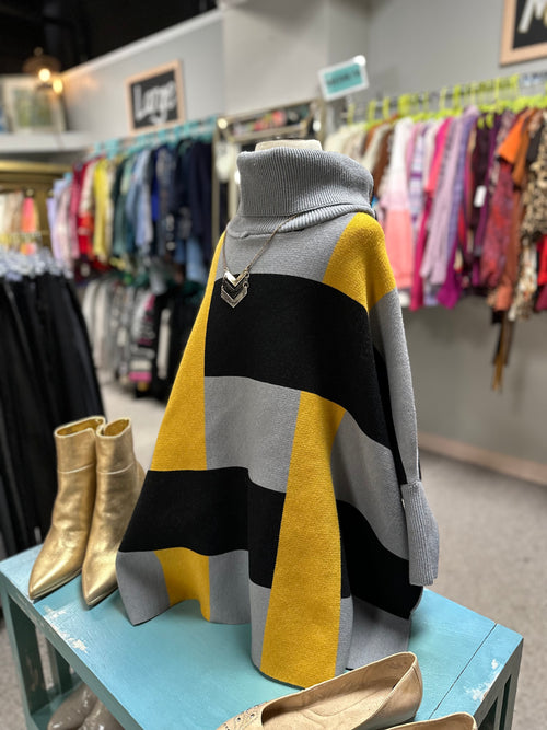 Coco & Carmen Size OS M Poncho