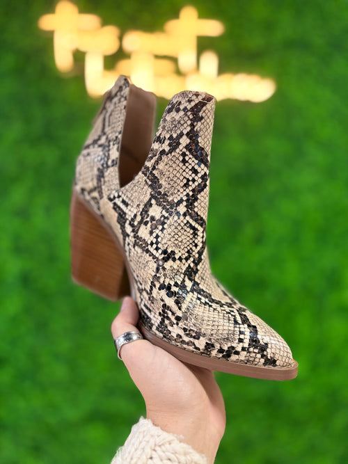 Abound Size 8 Booties