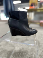 Michael Kors Size 7.5 Booties