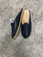 Charix Size 40 Shoes