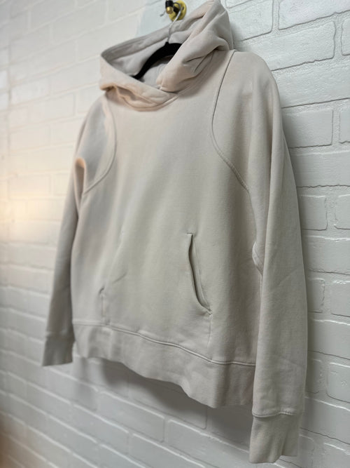 Lululemon Size Medium Sweatshirt