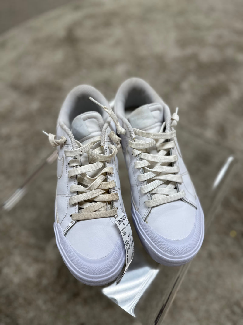 Nike Size 8 Shoes