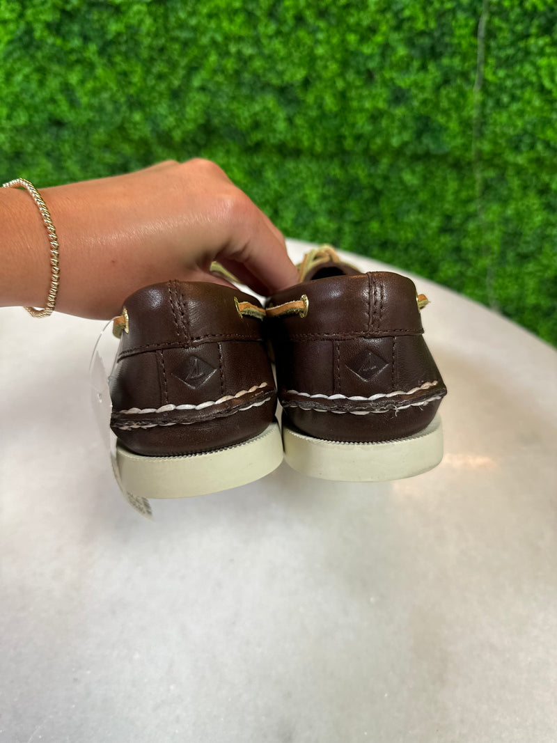 Sperry Size 9 Shoes