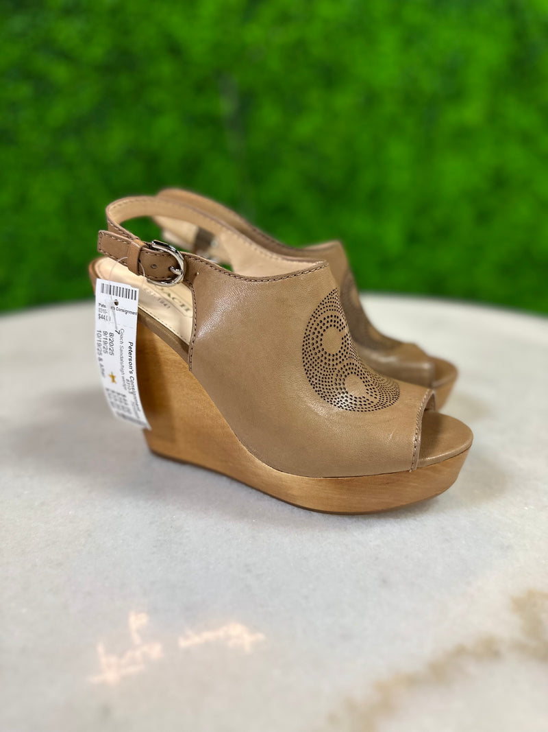 Coach Size 7 Shoes