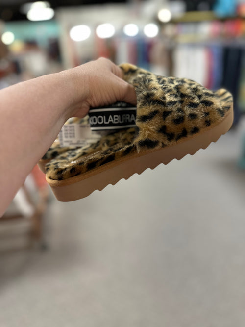 KoolaBurra by UGG Size 8 Sandals