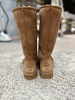 UGG Size 8 Boots