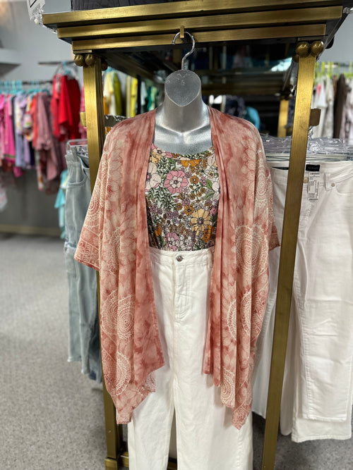 Lotus and Luna Size OS/M Kimono