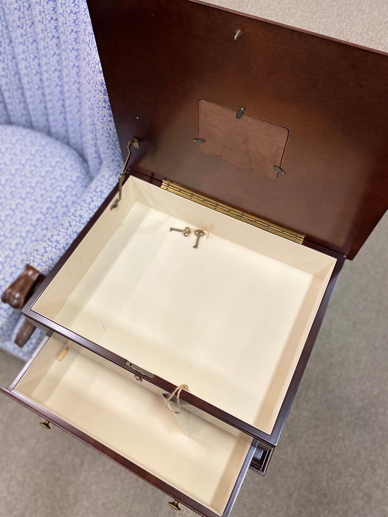 Keepsake Table