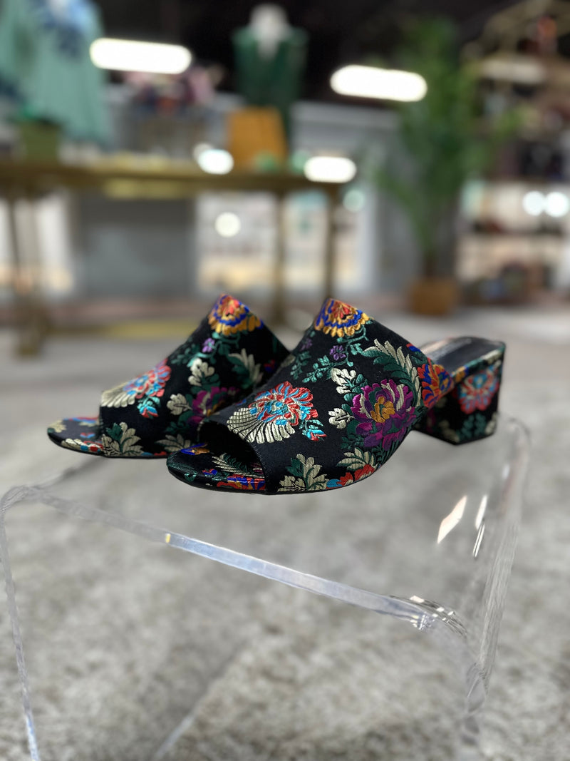 Christian Siriano Size 11 Heel