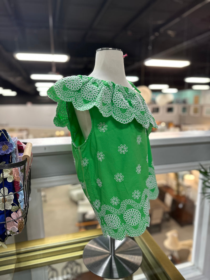 Crown & Ivy Size Small Top