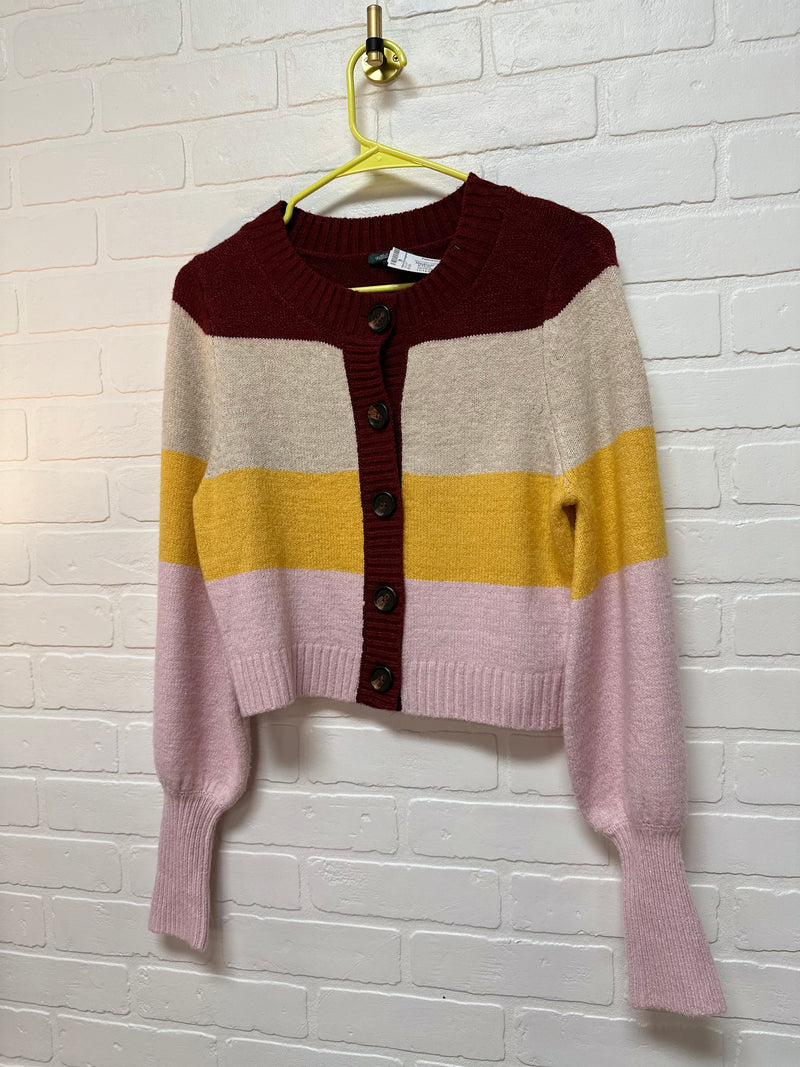 Wild Fable Size Medium Sweater