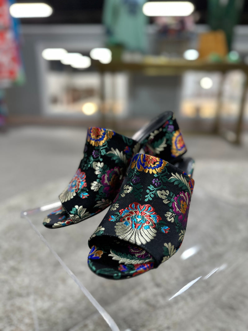 Christian Siriano Size 11 Heel