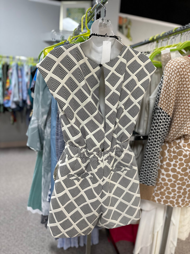 KariAng Size Medium Romper