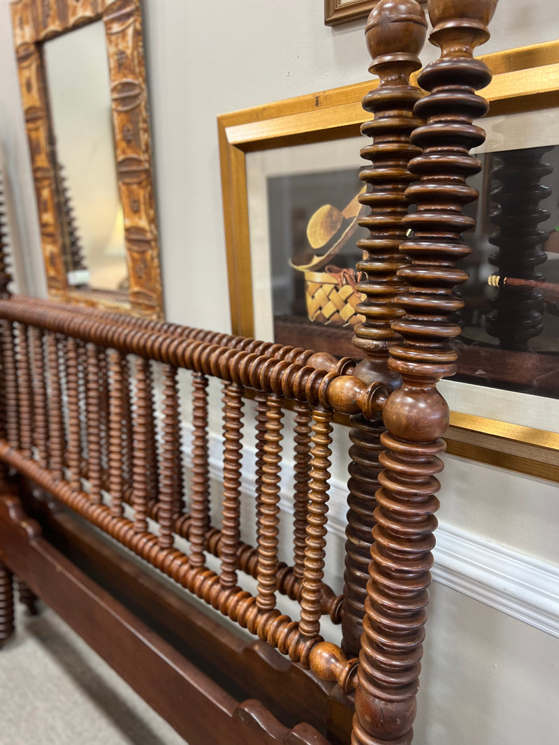 Antique Spindle Bed
