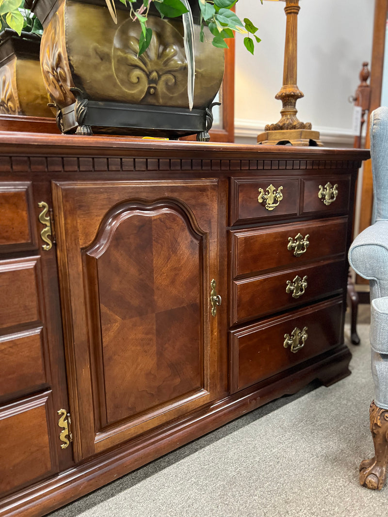 Dresser & Mirror