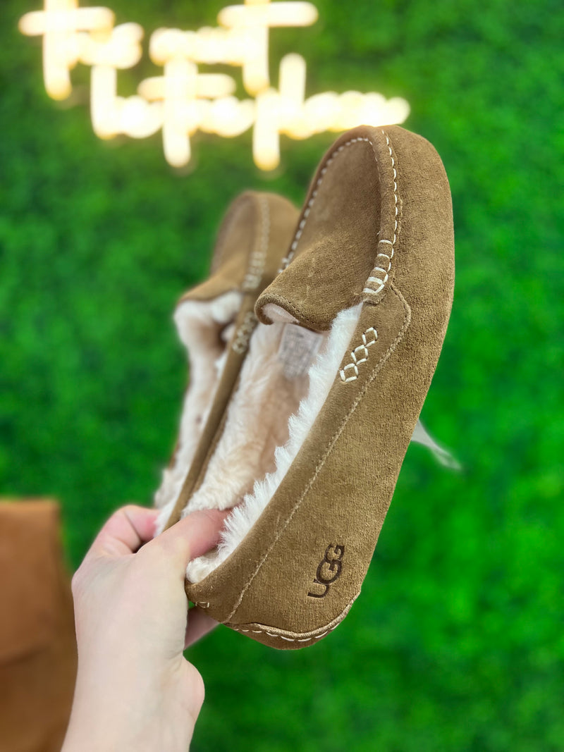 UGG Size 10 Shoes