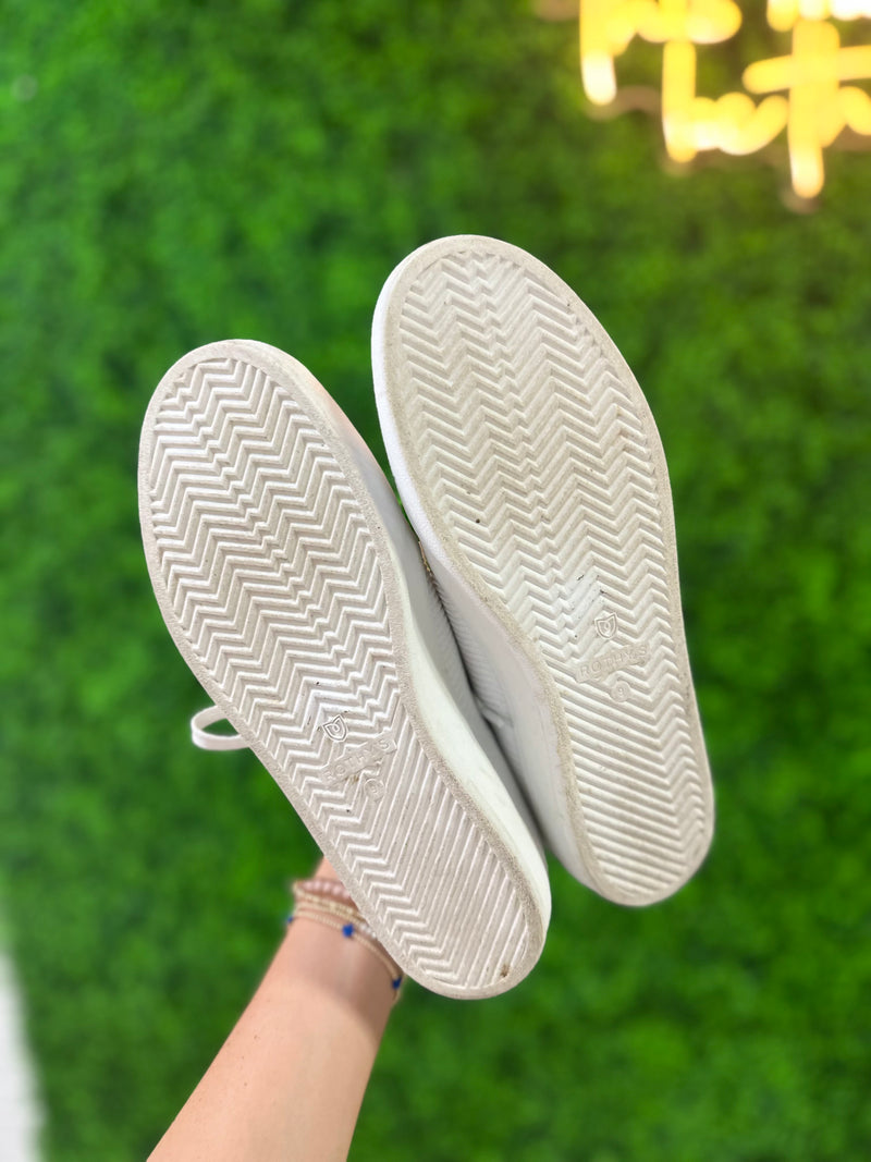 Rothys Size 9 Shoes