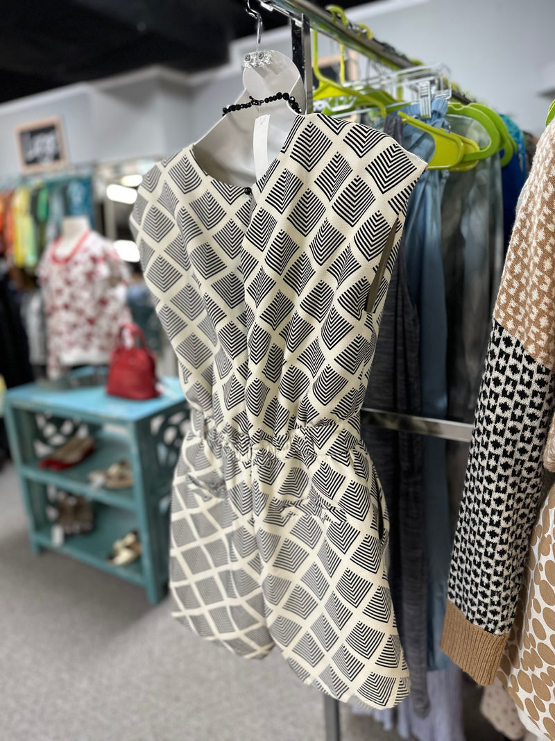 KariAng Size Medium Romper