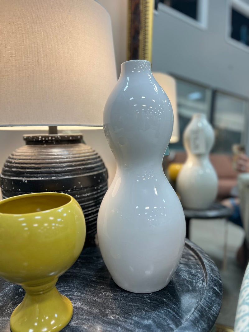 Global Views Vase