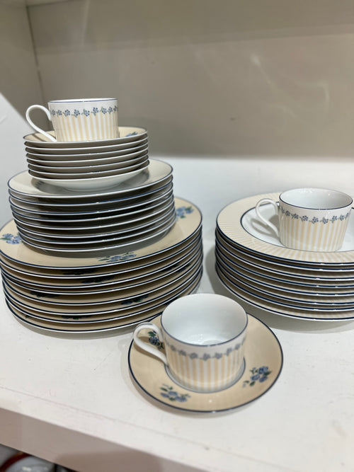 Arita China Set