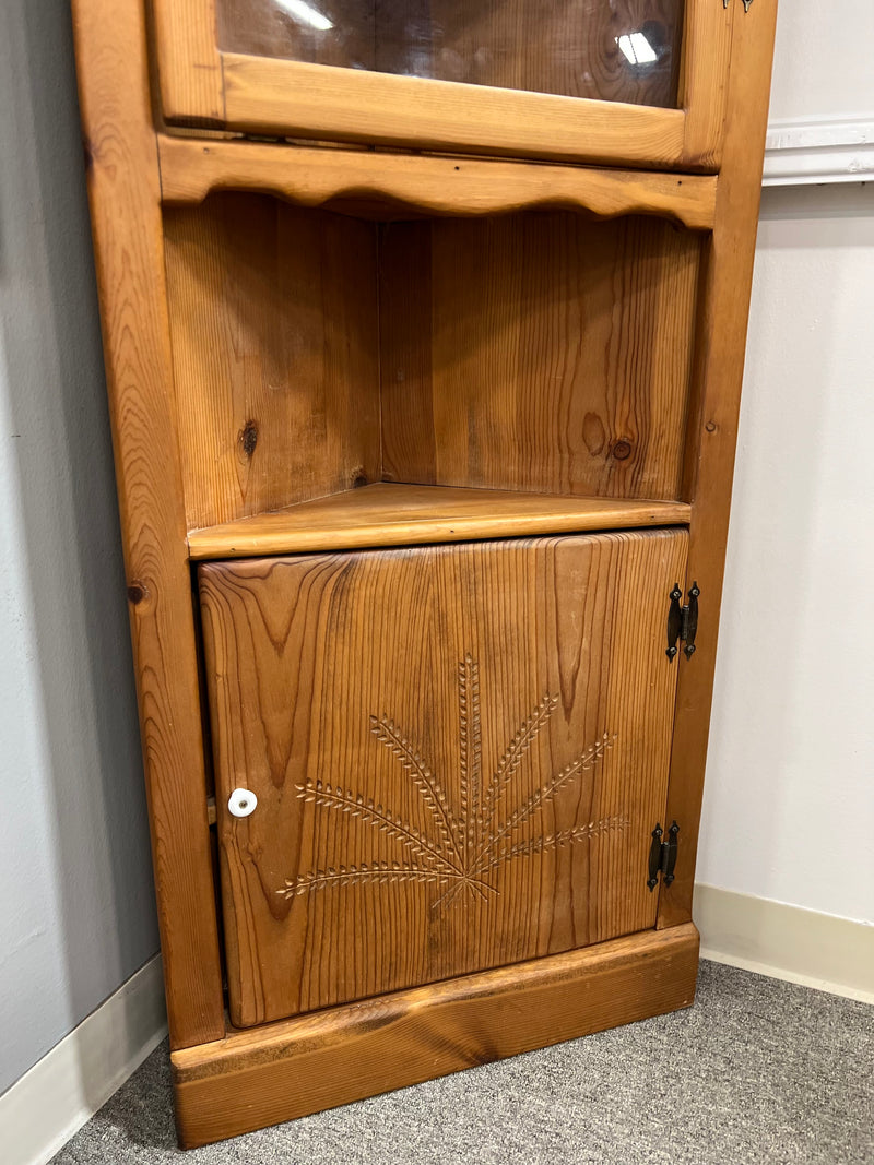 Corner Cabinet