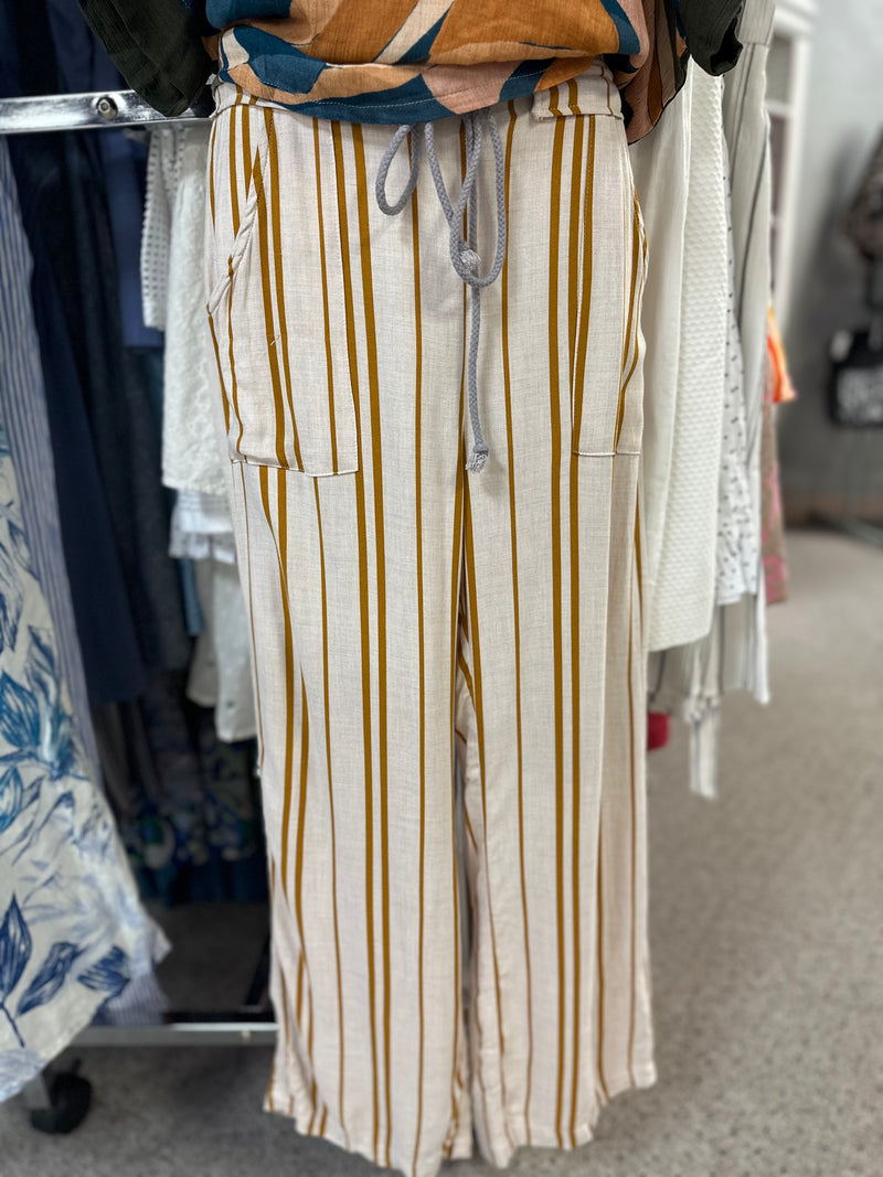 Roolee Size M Pants