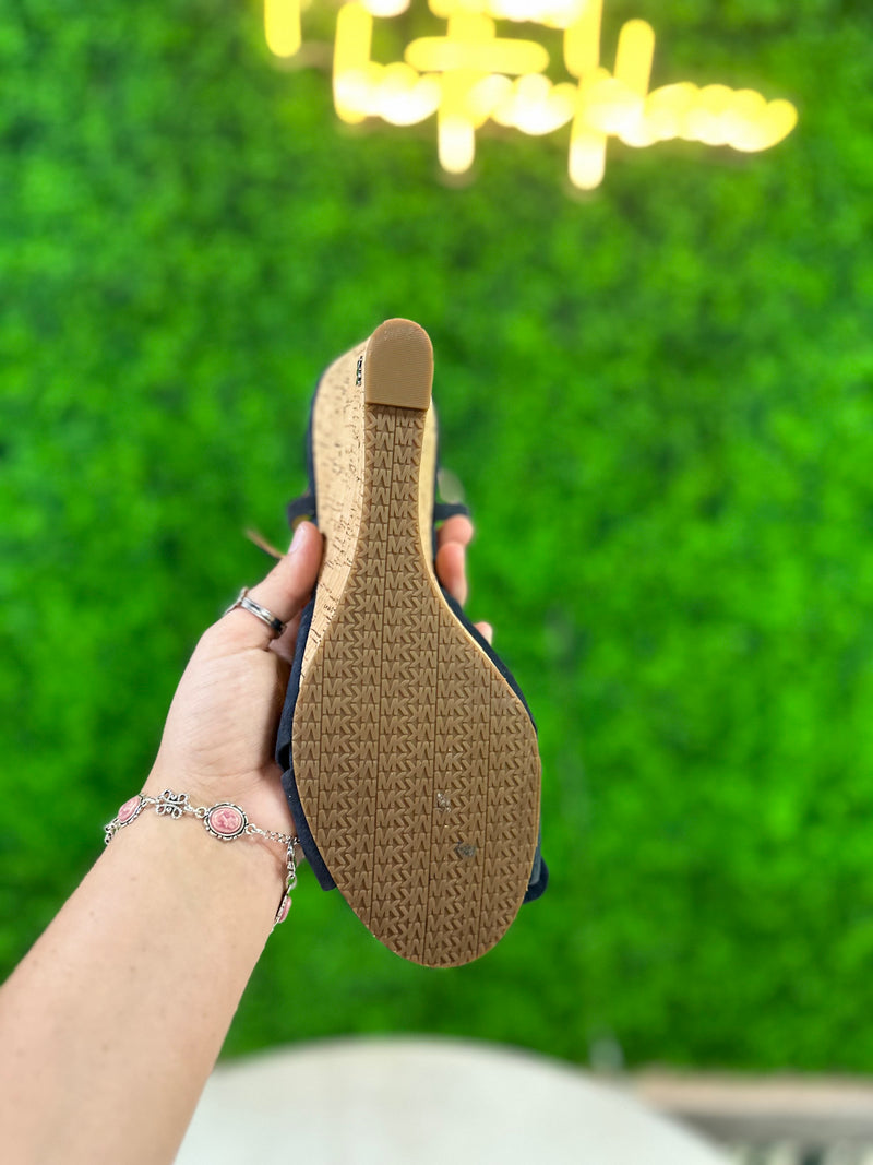 Michael Kors Size 9 Sandals