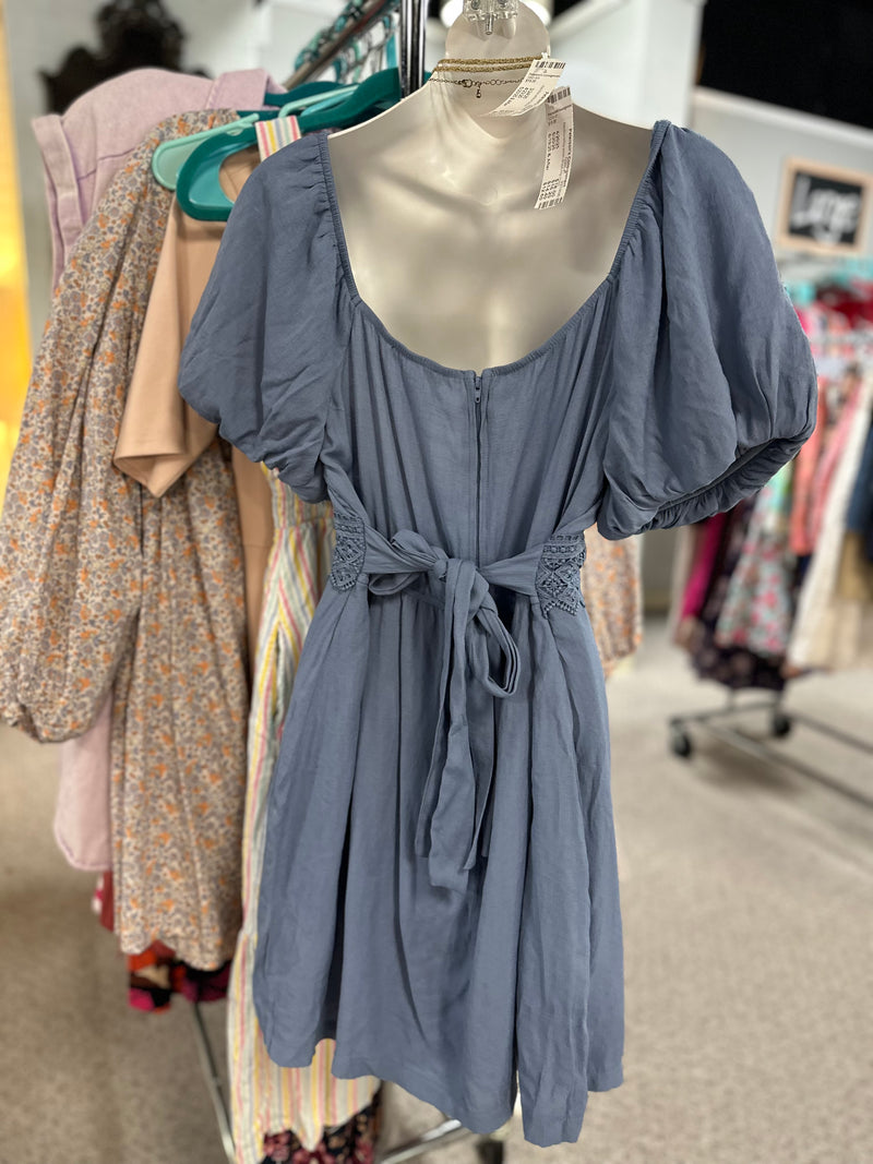 Trixxi Size Large Dress