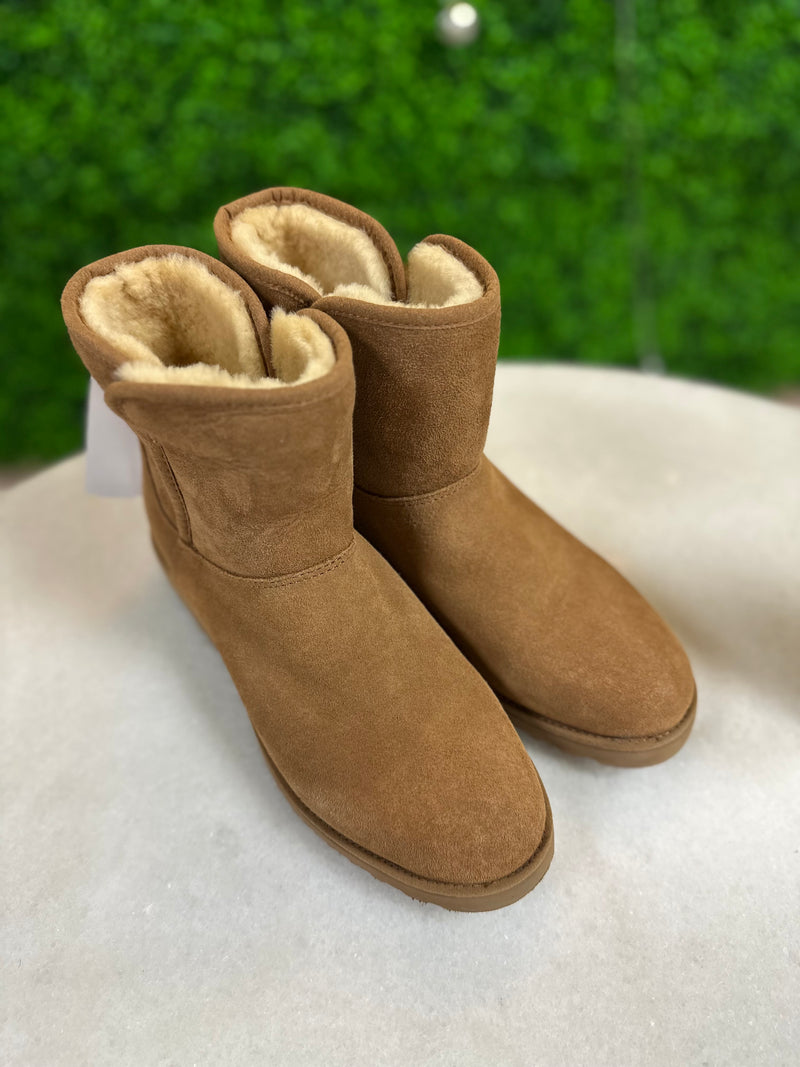 UGG Size 8 Boots