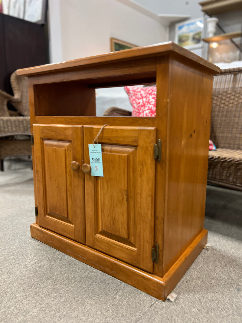 Small Oak Cabinet