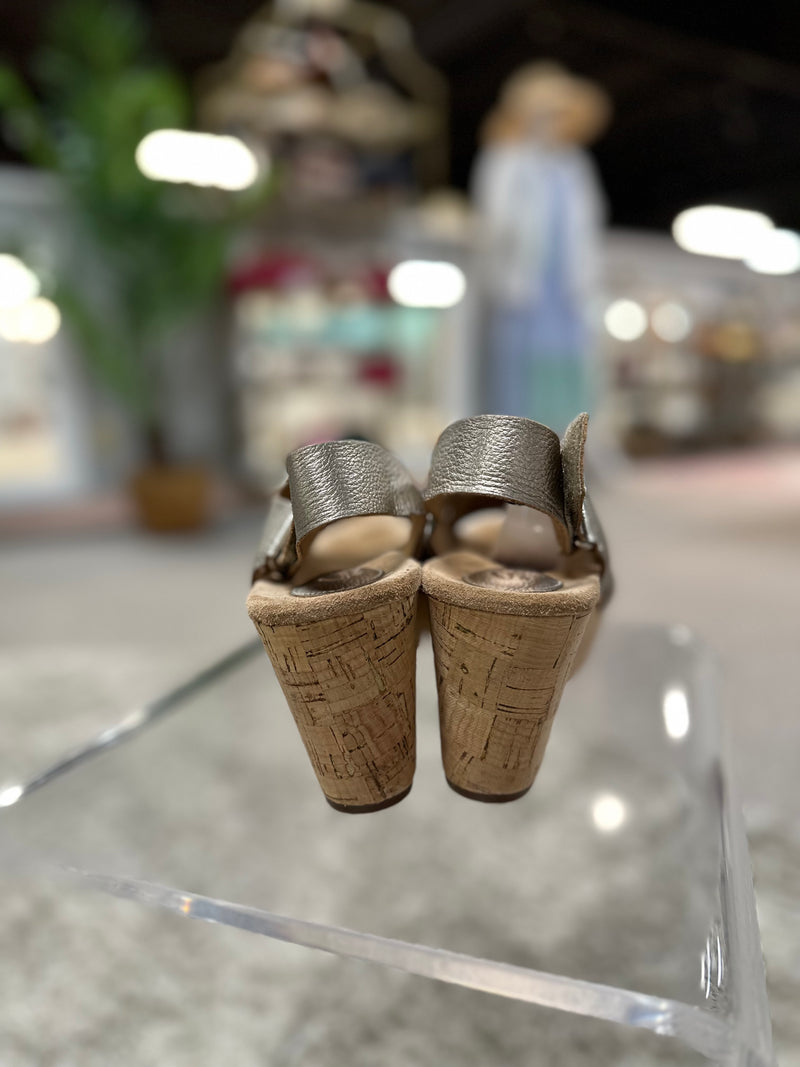 Clarks Size 10 Wedge