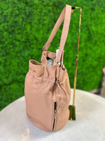 wanderers travel co Hand Bag