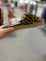 KoolaBurra by UGG Size 8 Sandals