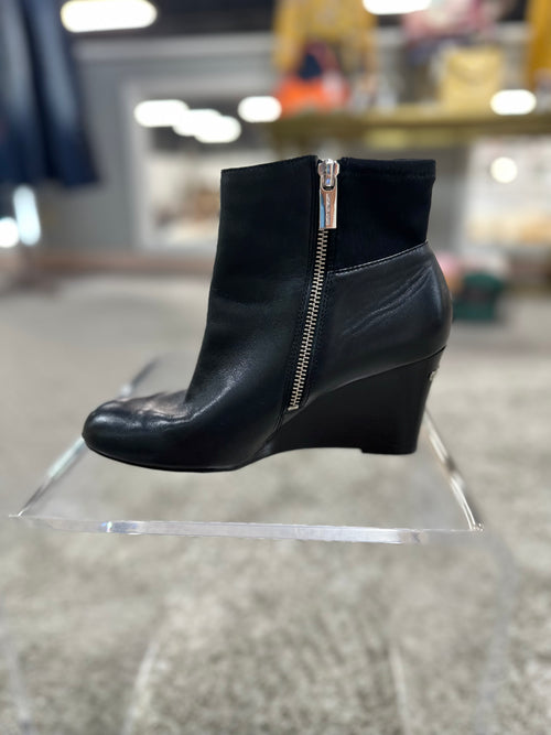 Michael Kors Size 7.5 Booties