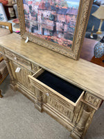 Sideboard