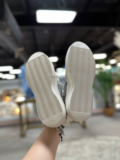 J Slides Size 7 Shoes
