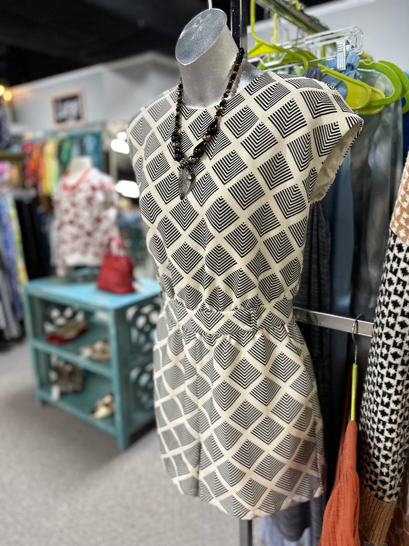 KariAng Size Medium Romper