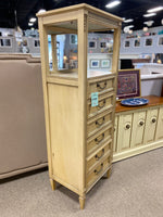 Mittman Dresser